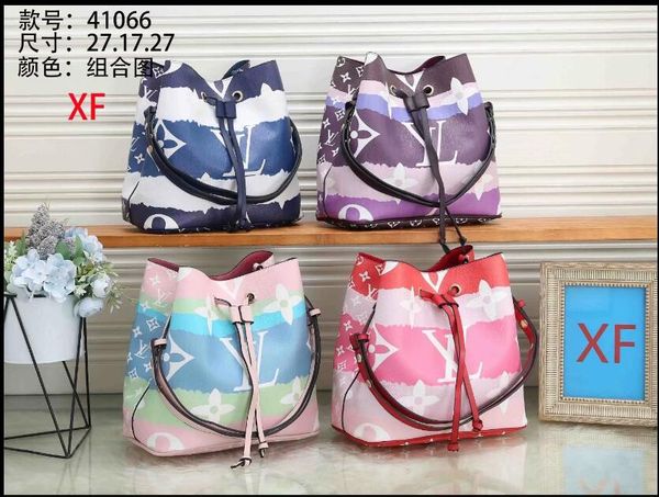 

2020 high-quality ladies new wild fashion simple ladies transparent handbag shoulder bag ladies classic business bag rainbow bucket bag