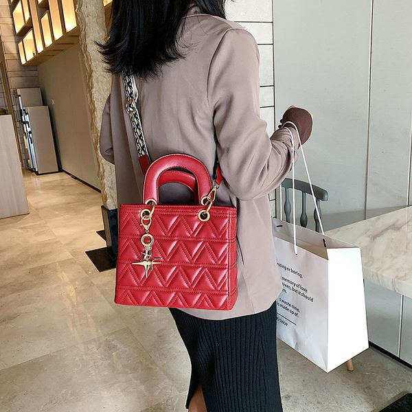 

women's bag 2020 new spring and summer embroidery thread portable fashion shoulder bag simple casual messenger small square