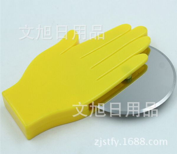 

spot supplies cartoon hand rolling round knife kitchen baking prop colour plastic pizza cutter