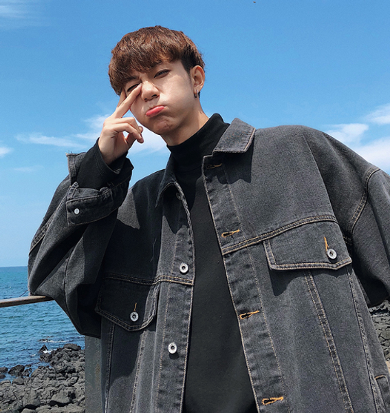 

2020 new spring trend men's tooling denim jacket port wind youth loose student spring and autumn black and blue jacket, Black;brown