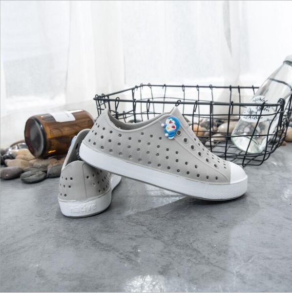 

оптовые новые летние детские подростки родные джефферсон пляжная обувь сандалии модные пары отверстие обувь марка мальчики девочки родные де, Black;red