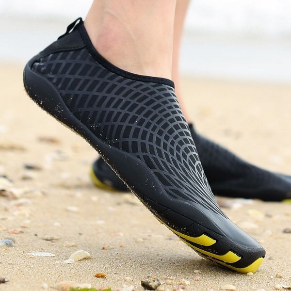 

outdoors upstream beach man quick-drying wading swimming comfortable summer aqua shoes lightweight female sneakers t200523, Black