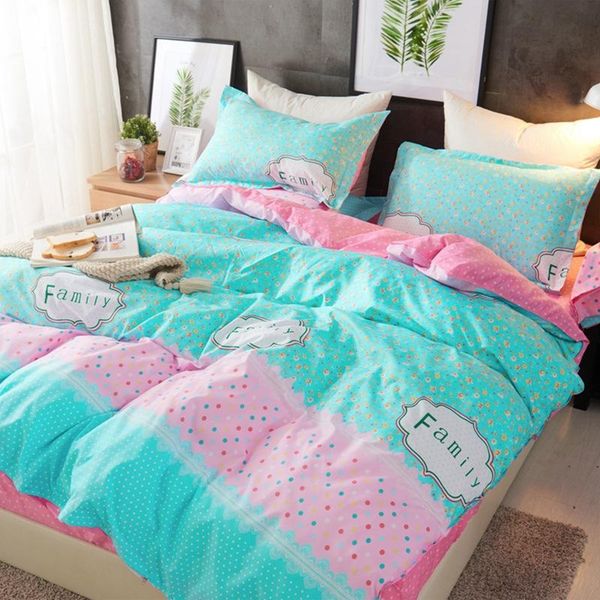 

4pcs quality luxury version summer thin quilt king size strawberry print air conditioning cool quilt sets for home travel