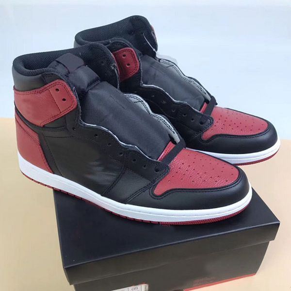 

2019 1 high og bred men basketball shoes 555088-001 game royal banned shadow outdoor sports sneakers with box
