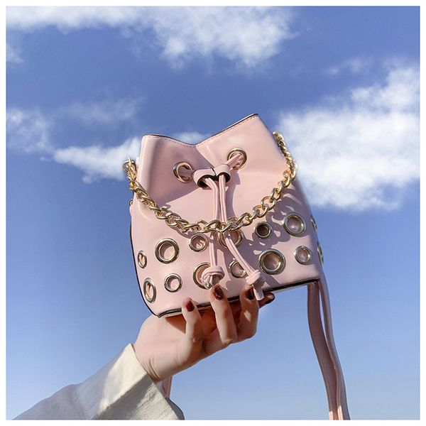 

нђѬок ведѬо ђмка дл женин 2020 новй дизайнеѬ икђвенна кожа crossbody ђмки да