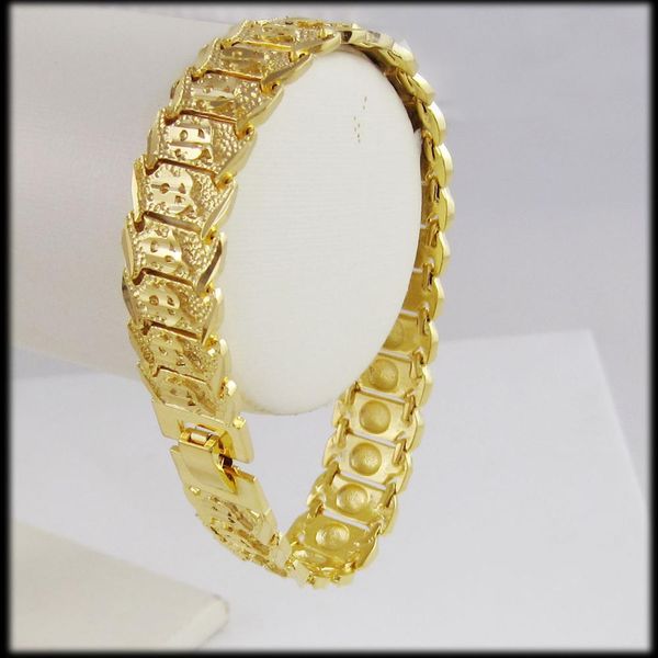 

foromance/ men 8.2" yellow gold color gp with carved flower link bracelet, Black