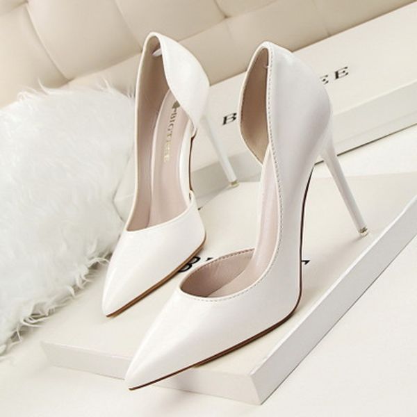 

dress shoes 2021 fashion women pumps delicate sweet high heel .5cm female side hollow pointed ladies blue, Black