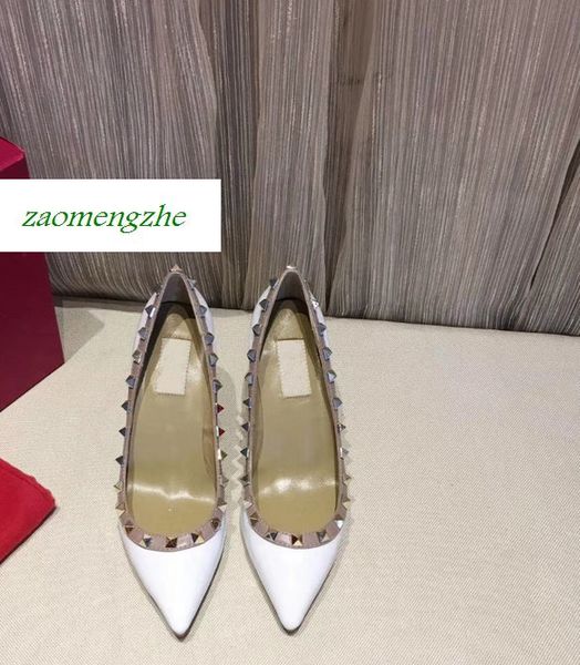 

роскошные высокое качество лакированной кожи женщин острым носом насосы заклепки шпильках туфли на высоком каблуке 8,5 см, Black