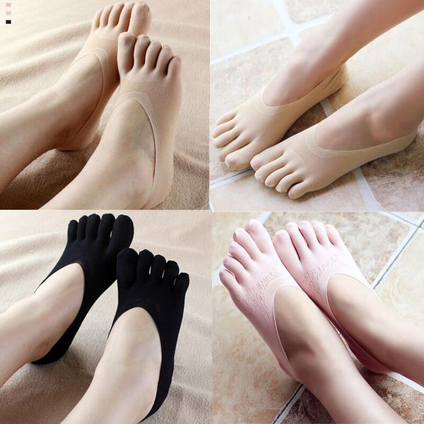 

women solid seamless low cut crew ankle five finger toe boat socks, Black;white