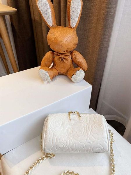 

2020 brand fashion luxury designer womens bags fashion one shoulder inclined shoulder bag chain decorative pillow package