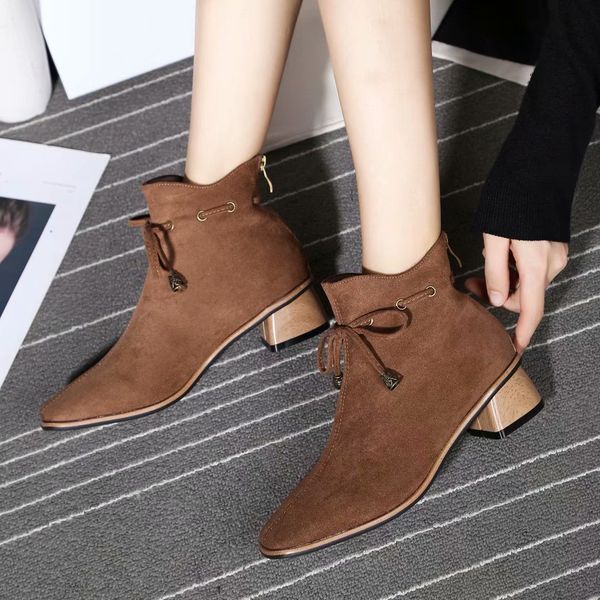 

2019 new net red explosions outdoor genuine martin boots thick bottom boots black breathable shoes size 35-39 original packaging