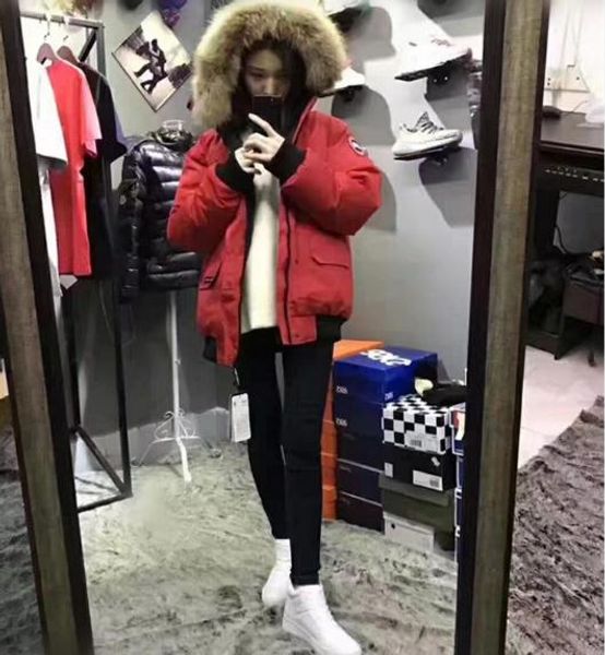 

мужская мода дизайнерские зима пальто цвета фирменные вниз ветровки насечками с длинным рукавом с капюшоном outerwears ветровки с мехах, Black