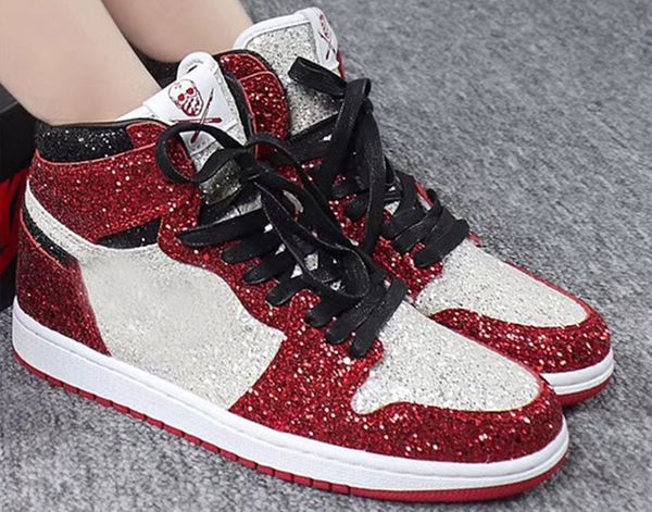 

new 1 high og xc2 north pole chicago red and white glitter mens basketball shoes 1s womens sports sneakers size:36-47.5