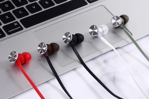 

wholesale ml03 headphones 3.5mm earphones earbuds for android iphone as good cost effective gift headsets
