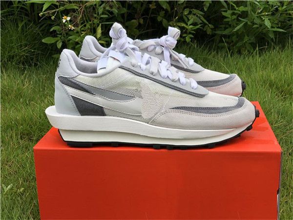 

2019 fashion sneakers wholesale sacai x ldv waffle ldwaffle black men women green gusto varsity blue running shoes sports shoe