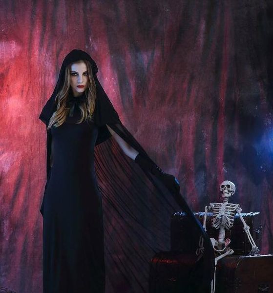 

new halloween costume for women dresses with cloak+dress+gloves designer halloween dresses luxury women horror god of death robes size s-2xl, Black;red