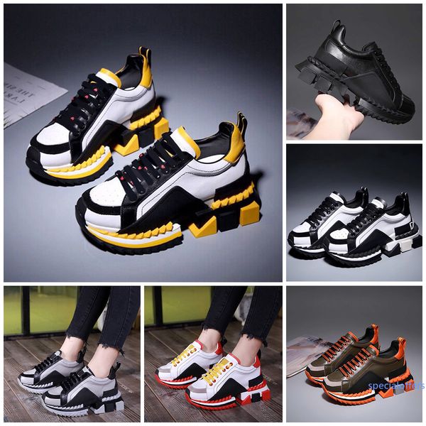 

2019 super fire autumn new breathable wild thick bottom increased student casual fashion personality net red sports shoes tide waterproof, Black