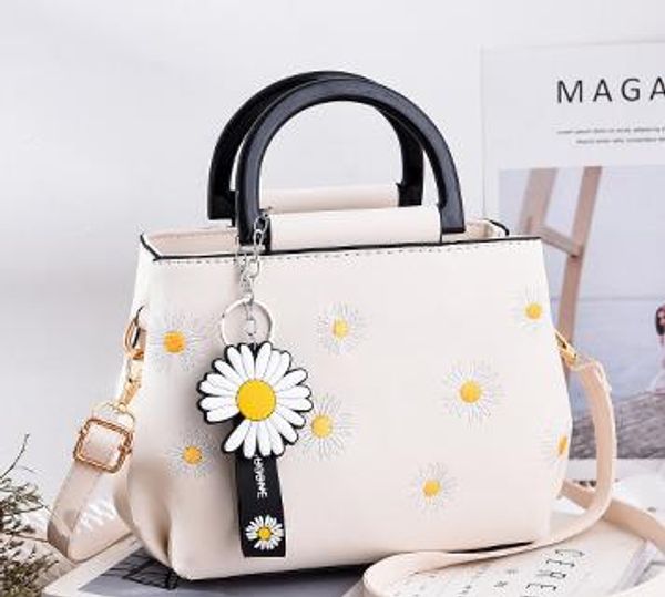 

2020 fashion new daisy handbag designer shoulder messenger bag lemon soda female bag trend wild