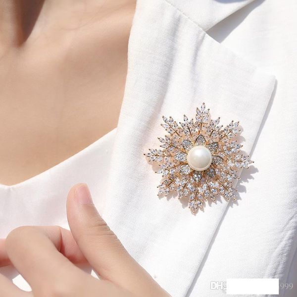 

europe and america fashion women luxury brooches pin gold silver crystal rhinestone snowflake brooch for party wedding gift for friends, Gray