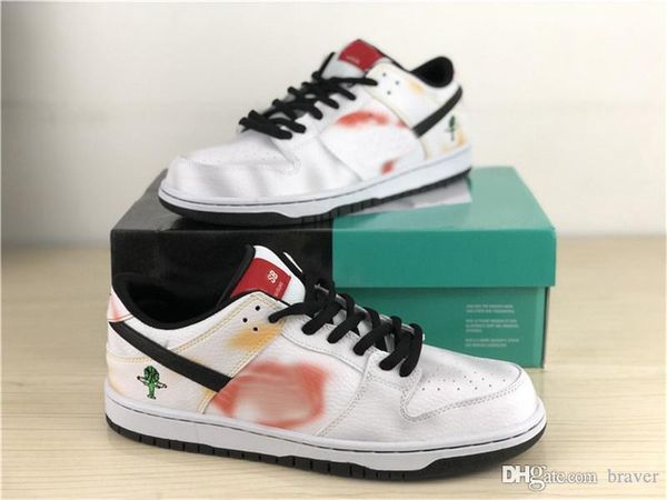 

authentic sb dunk low raygun tie-dye black white orange flash running shoes man women bq6832-001 bq6832-101 alien sneakers with box