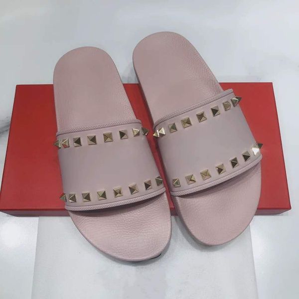 

2020 mens designer shoes red bottom spikes slippers genuine leather sandals luxury summer flat flip flops large size, Black