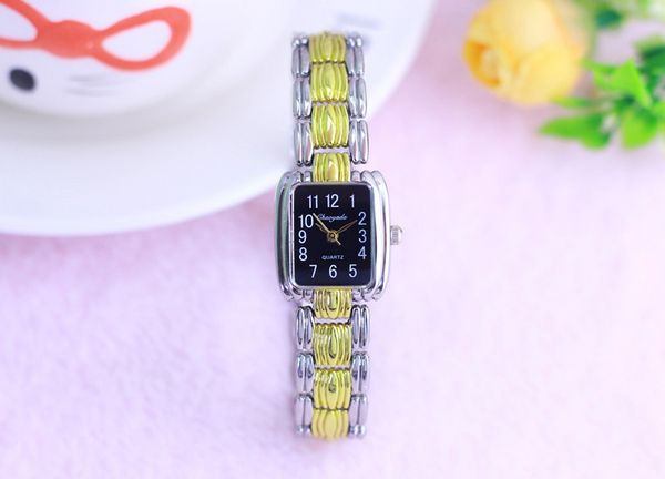 

2019 ladies quartz watch new women's fashion women's square dial quartz watch ladies simple gold, Slivery;brown
