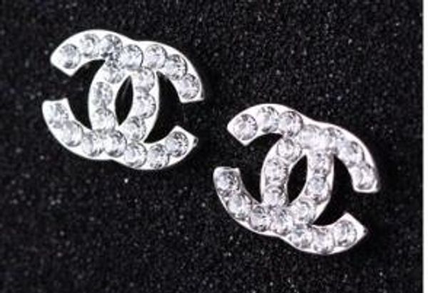 

Luxury de igner tud earring for women jewelry hinning ilver color a cz cry tal gold double letter earring for party wedding gift