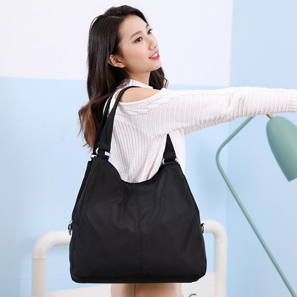 

2019 new women's bag fashion one-shoulder bag multi-layer waterproof nylon mommy oxford cloth travel stiletto