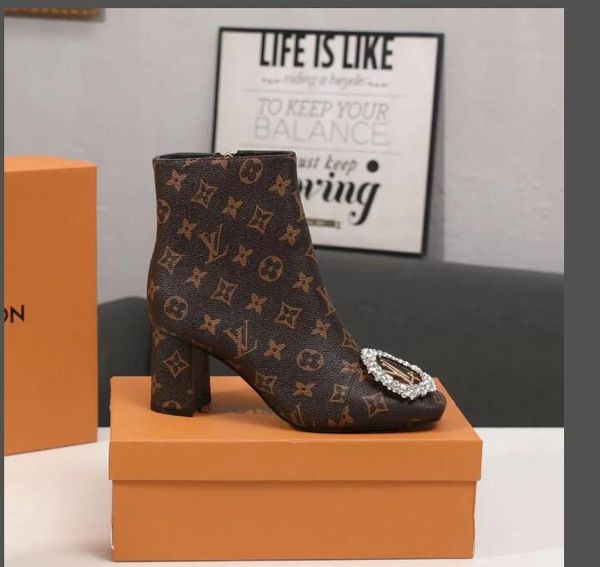 

2019 fashion luxury women socks boots slim over the knee high boots elastic knitted thigh flat heel ladies winter boots, Black