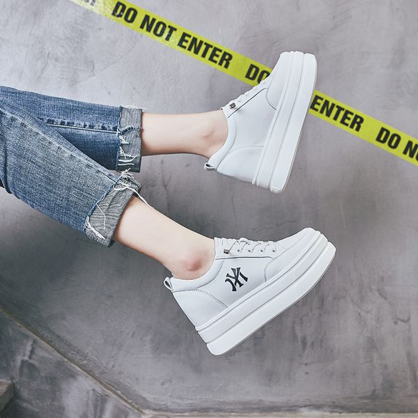 

chao brand 2020 leisure genuine leather small white shoes female joker inside increase muffin thick bottom shallow mouth single, Black