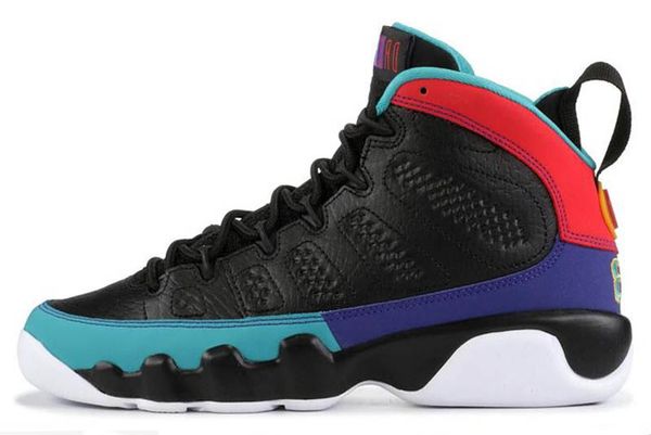 

Sapatos ocasionais moving_on