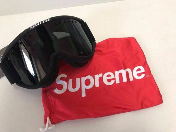 

Rare fw15 up mith cariboo otg ki goggle black with box and du t bag hipping