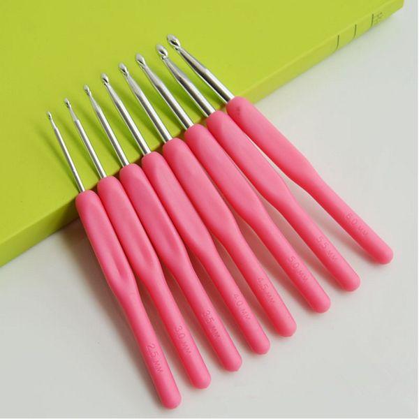 8 размеров в набор Мягкие пластиковые ручки дома Aluminum DIY крючком вяжут крючком Вязание иглы 2.5-6mm