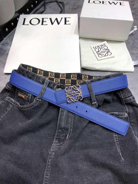 

двусторонний ремень с пряжкой в виде анаграммы. изготовлен из мягкой телячьей кожи с отпечатком ладони и гладкой телячьей кожи, двухцветные, Black;brown