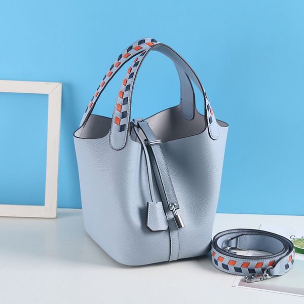 

2020 new hand rub pattern leather vegetable basket bag hand bill of lading shoulder color women's fashion leather bucket bag t200322