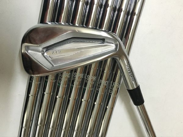 

golf clubs 719 golf irons set with shaft and snowflake grips by dhl