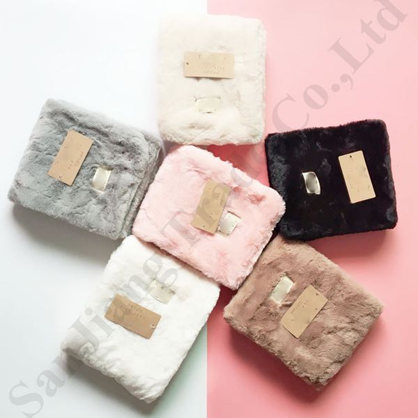 

Cachecóis & Enxarpes de Criança factory_goods