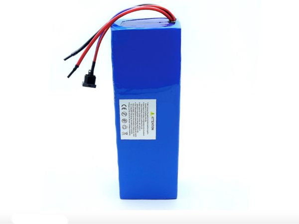 Kostenloser Versand anpassen Li-Ion 60V 12AH Batterie 250W 350W 60 Volt Elektroroller-Batterie mit 25A BMS und Ladegerät