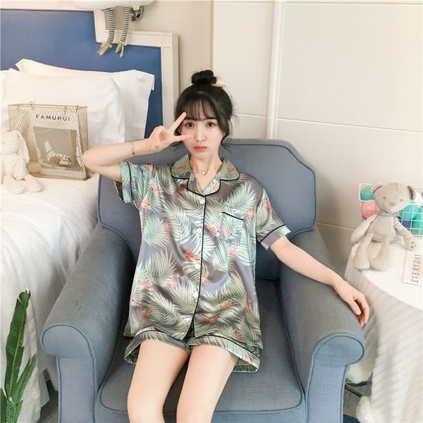 

new style fat ice silk pajamas women's summer short sleeve cardigan lapel two piece household suit can be worn outside, Black;red