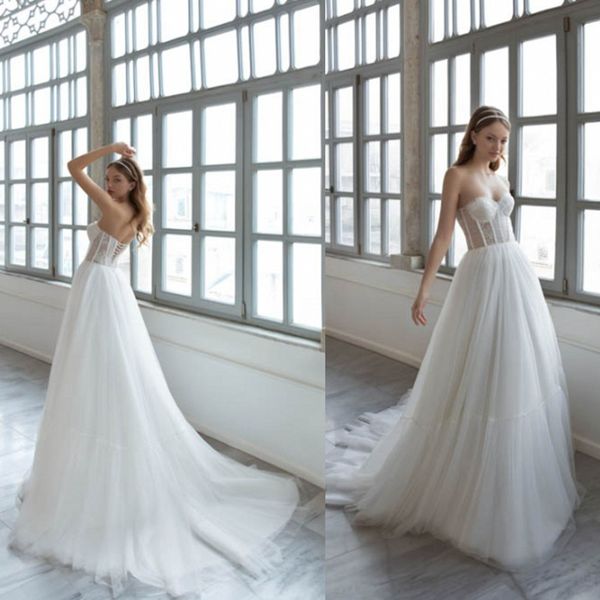 

daria karlozi wedding dresses strapless sleeveless lace appliques bridal gowns 2020 lace-up back sweep train a-line wedding dress, White