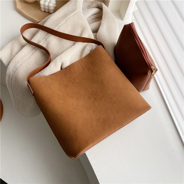 

2020 winter new retro tote bag frosted leather handbag shoulder slung fashion simple large capacity bucket bag