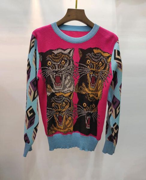 

2019 осенью и зимой новый женский с длинными рукавами золотая нить вышивка пуловер