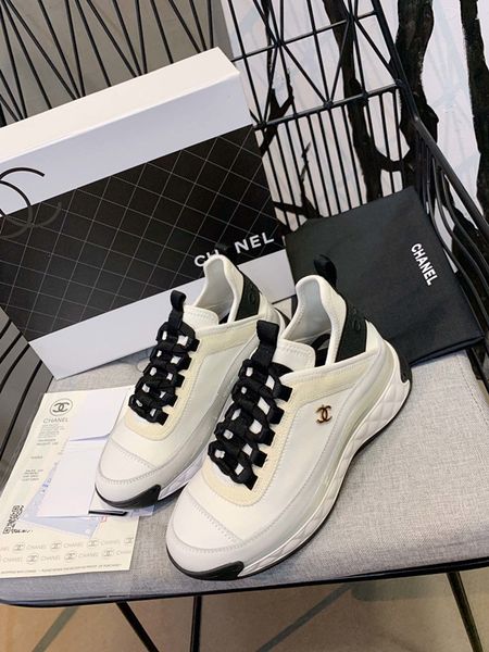 

2020i new women's shoes black and white lace-up casual sports women's shoes breathable wild thick bottom lightweight running shoes