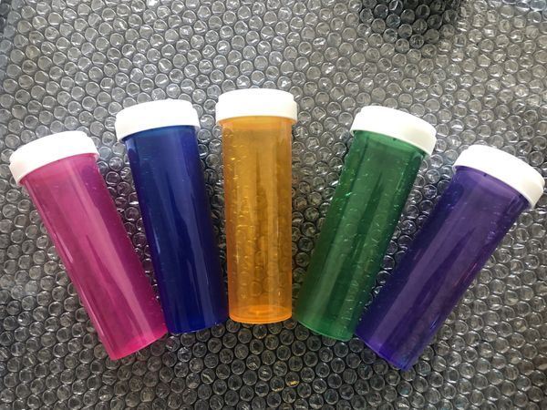 

4 ил пѬозѬане капђл Ѭени ђпаковоне коѬобки Ѭени паке наѬои к