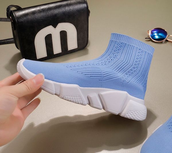 

2020 new q4 high-quality women's casual sports shoes socks shoes couple models, fashionable wild flat shoes, box number 38-45