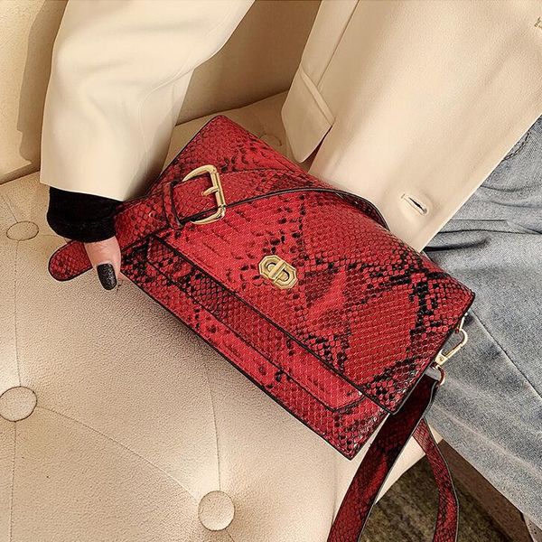 

factory wholesale women bag street trend serpentine messenger bag new contrast leather fashion clutch bags retro leather shoulder bag