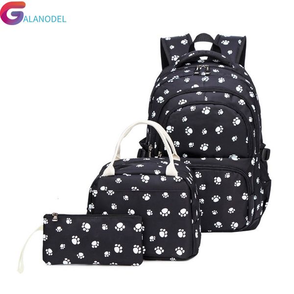 backpacker girls backpacks