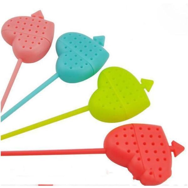 

teas strainer an arrow through a heart shape tea strainer novelty material plastic tea infuser multicolor tea tools random send lxl1230-l