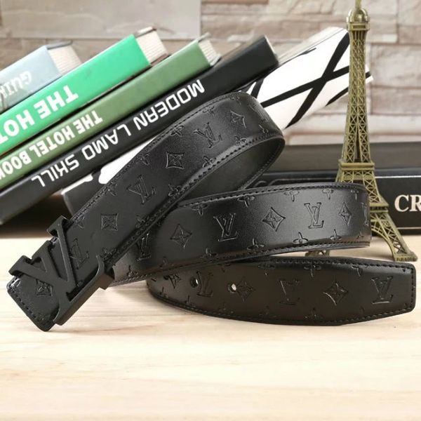 

Wholesale latest brand men's belt letter smooth buckle fashion embossed letters belt casual cowboy belt size of 105-125cm