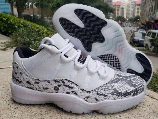 

11 low se light bone snakeskin navy blue pink wms snakeskin basketball shoes 11s space jam bred concord men athletic sneaker with box